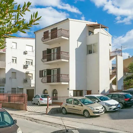 With Parking Space Solin, Split - 25393 Apartman *