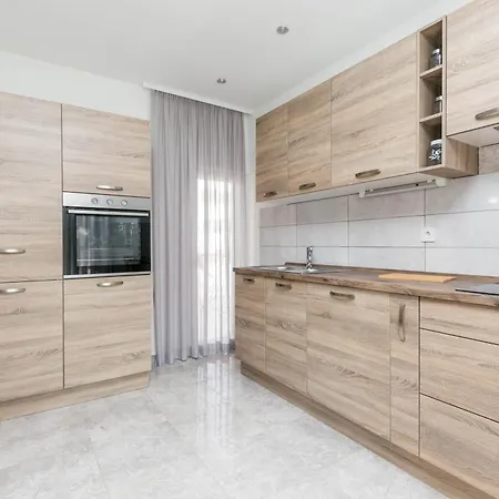 Apartment With Parking Space Solin, Split - 25393 *