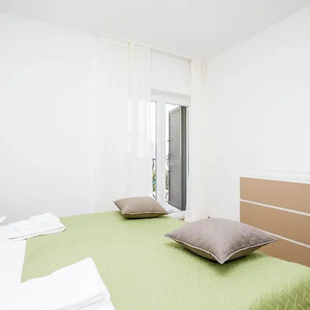 With Parking Space Solin, Split - 25393 Apartment